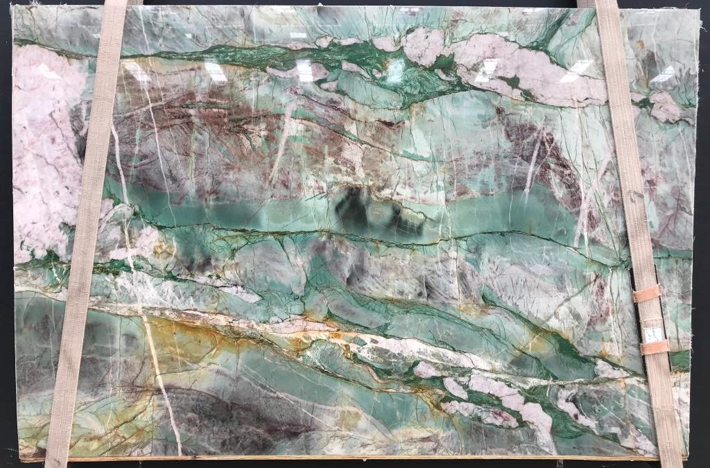 Nouvel arrivage de Quartzite Moldavite 2.0cm Bloc 13509